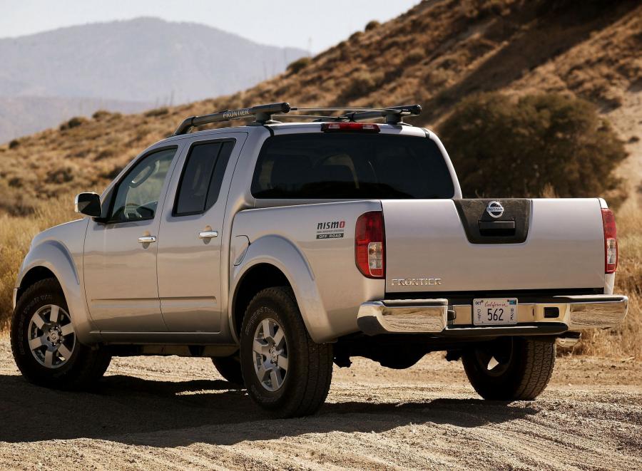  Nissan Frontier Crew Cab 2005 года  (фото 10 из 13)